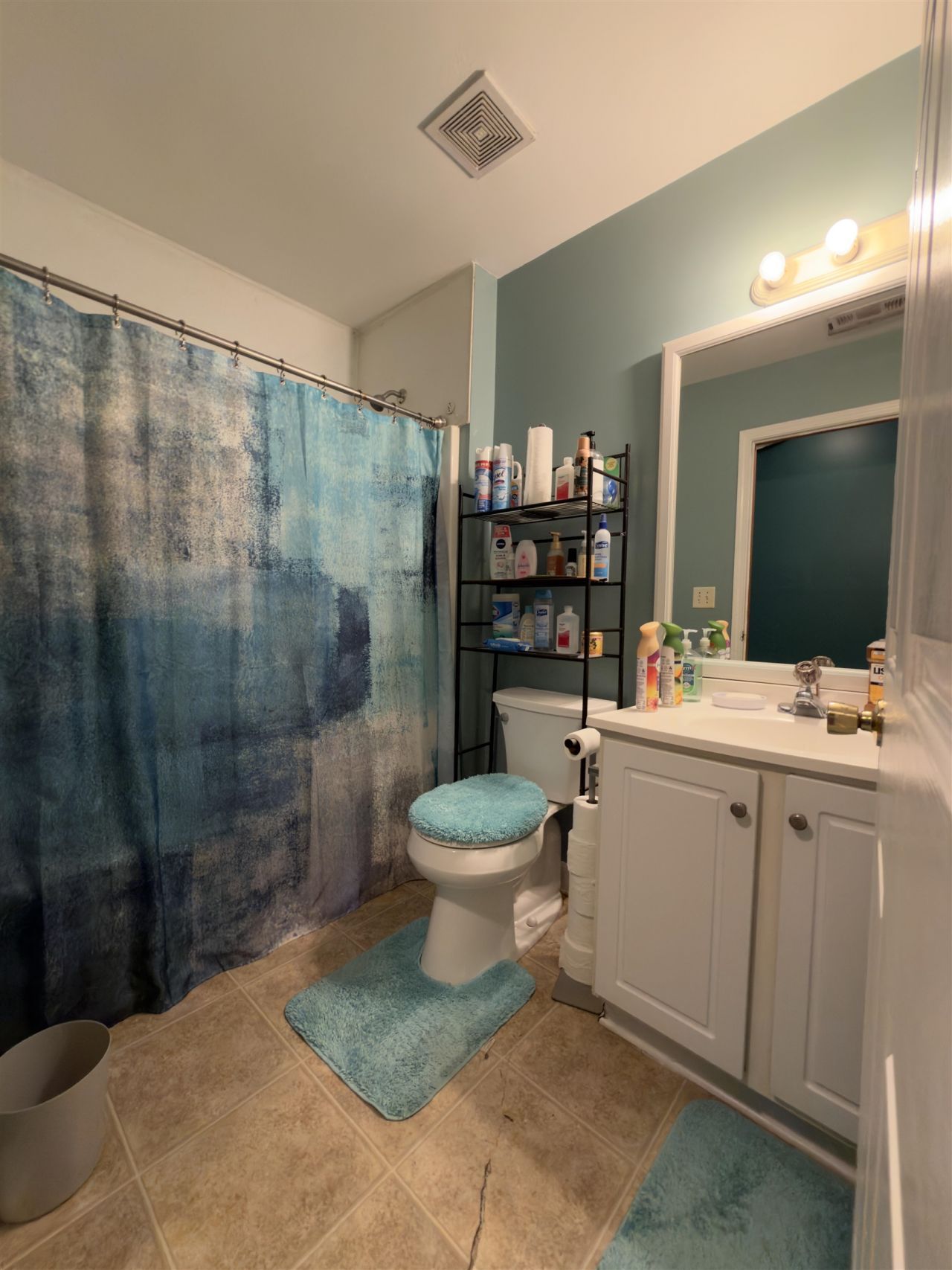 521 Bond St.  Photo 18