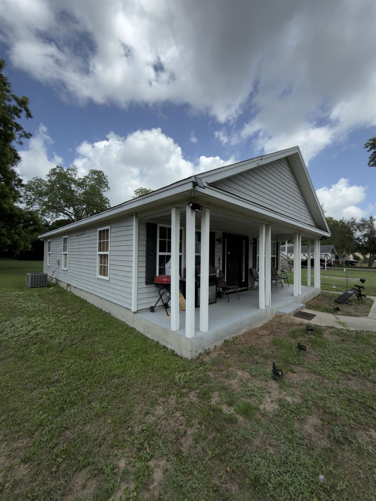 521 Bond St.  Photo 23