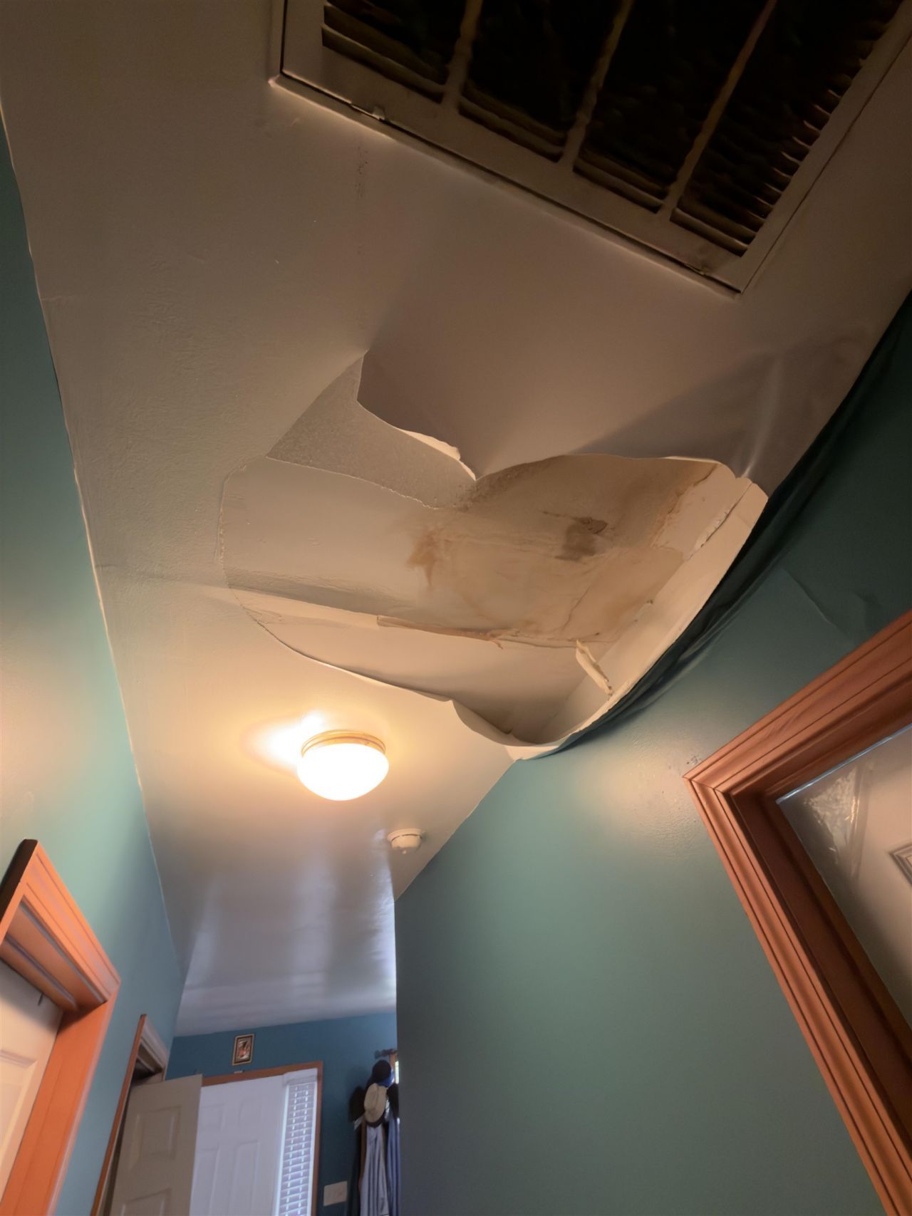 521 Bond St.  Photo 24