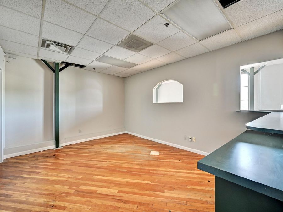 Property Image 37