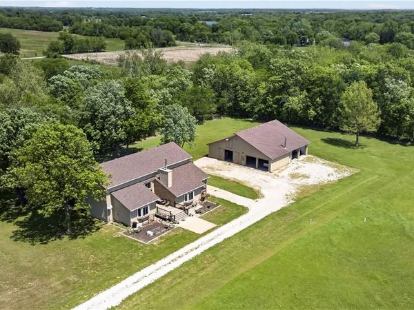805 E 319th Street, Drexel, MO 64742