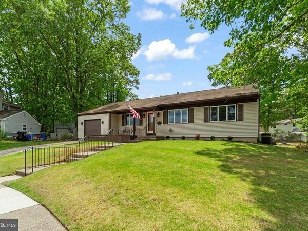 907 PRESTON COURT, BLACKWOOD, NJ 08012