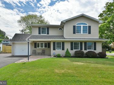 65 HAWK ROAD, LEVITTOWN, PA 19056