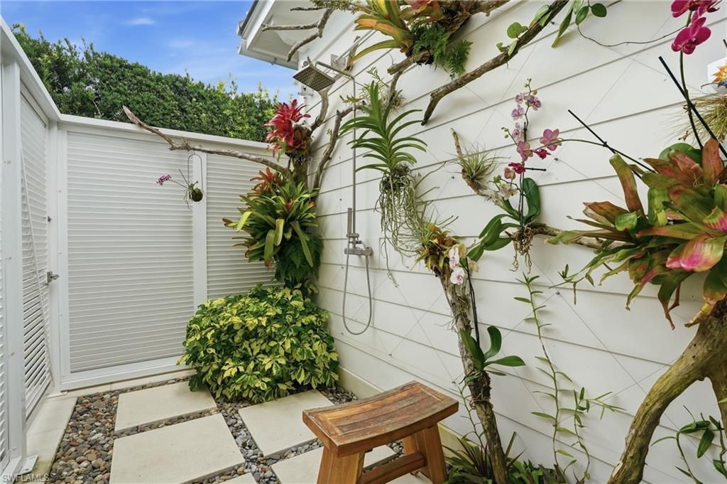 1870 4th St S, Naples, FL 34102 Photo