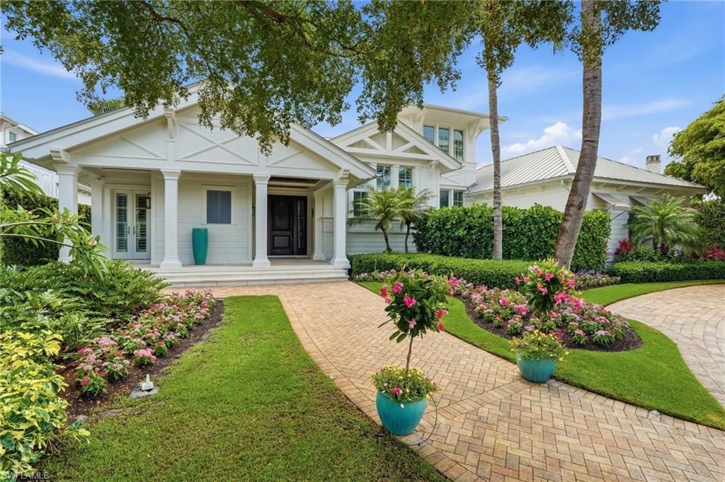 1870 4th St S, Naples, FL 34102 Photo