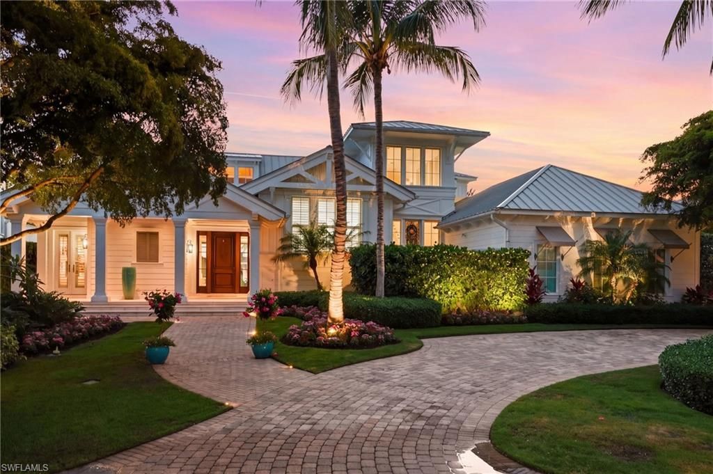 1870 4th St S, Naples, FL 34102 Photo