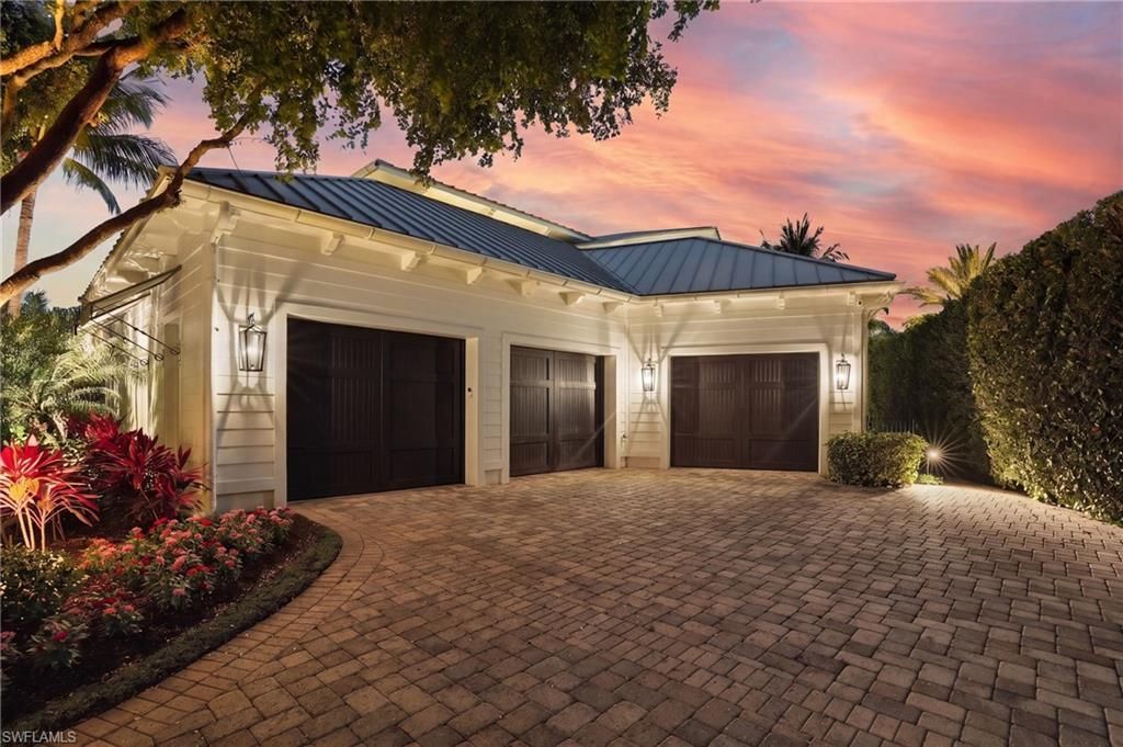 1870 4th St S, Naples, FL 34102 Photo