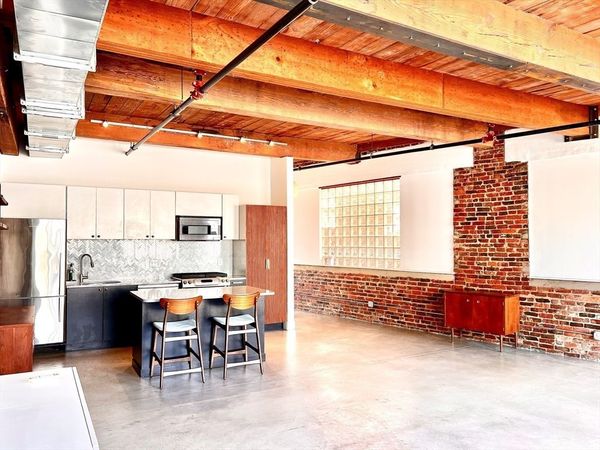 950 Dorchester Ave, Unit 205, Boston, MA 02125