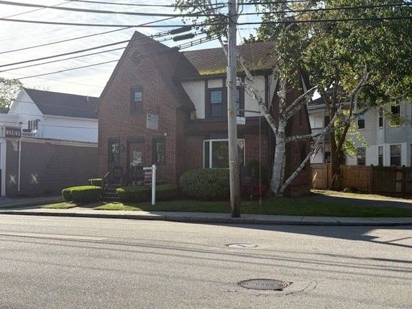 394 South Main St, Haverhill, MA 01835
