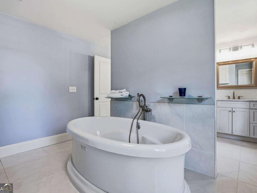 Property Image 50