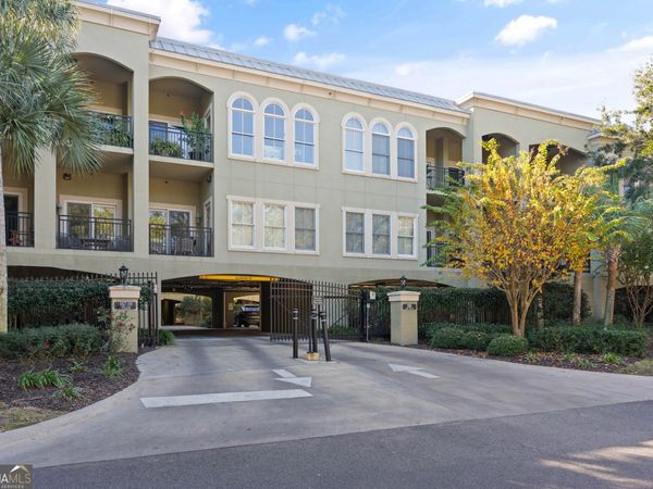 150 Salt Air Drive, Unit 201, St. Simons, GA 31522