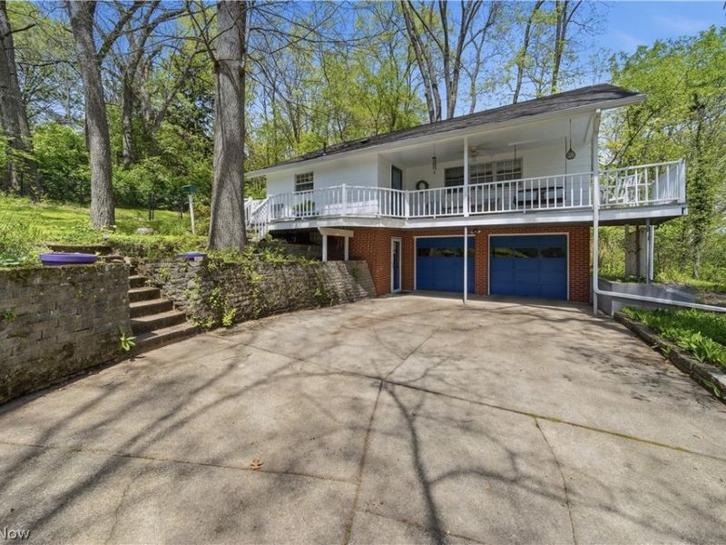 1699 Ambler Avenue SW, North Canton, OH 44709 Photo 2