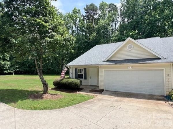 326 Faith Road , Mooresville, NC 28115