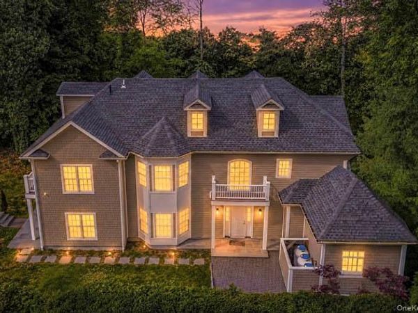 1 Kewanee Road , New Rochelle, NY 10804