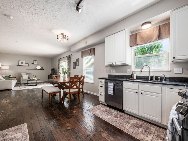 7756 Fulmar Drive, Dublin, OH 43017 Photo 8