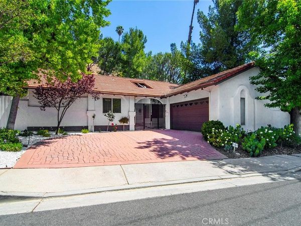 19611 Rosita Street, Tarzana, CA 91356