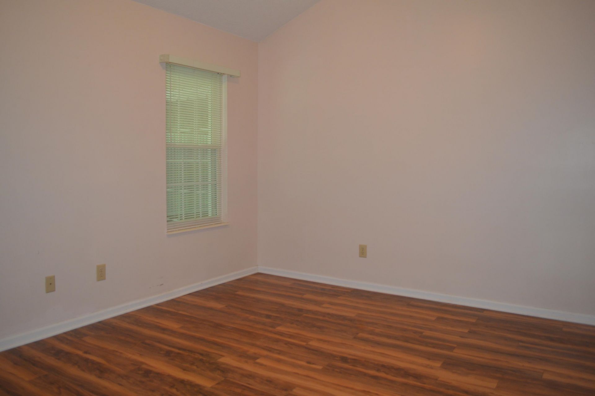 1905 Starling Ct. Photo 16