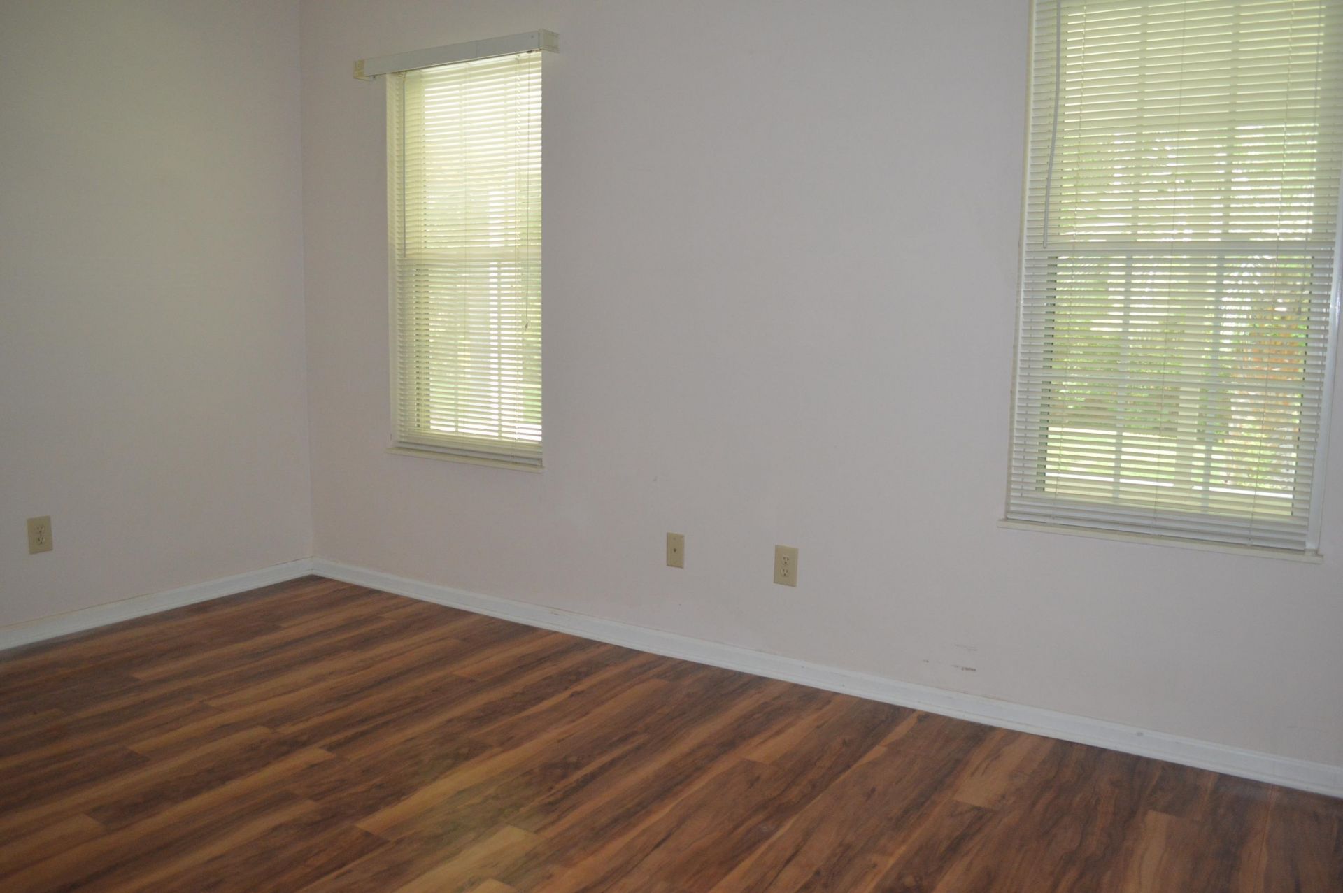 1905 Starling Ct. Photo 17
