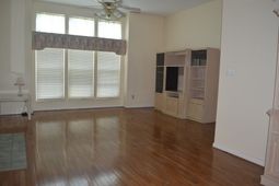 1905 Starling Ct. photo 4