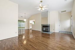 1905 Starling Ct. photo 4