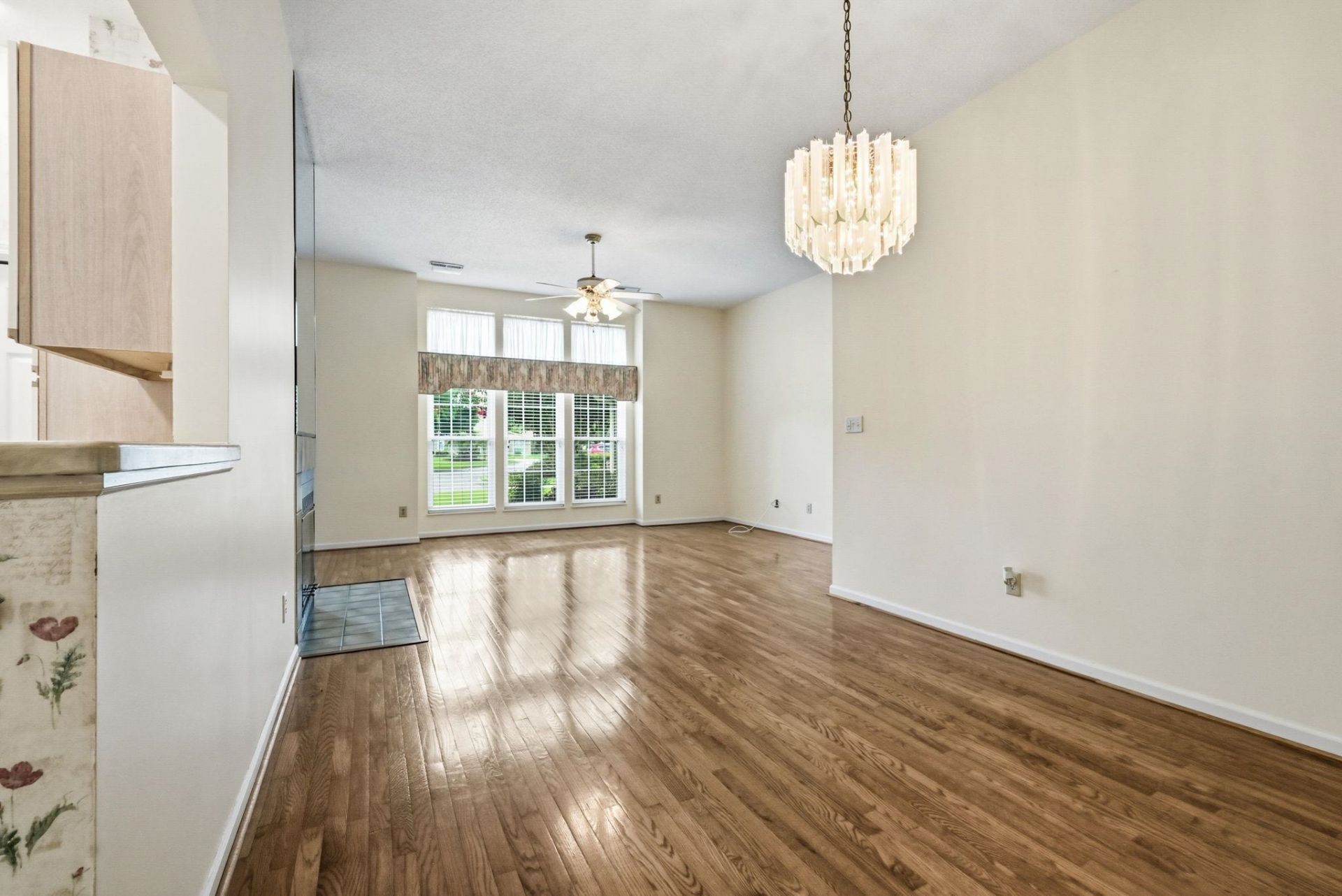 1905 Starling Ct. Photo 9