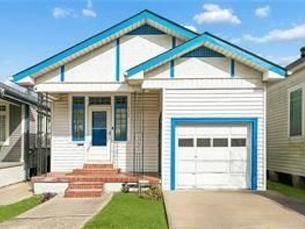 2423 UPPERLINE Street , New Orleans, LA 70115