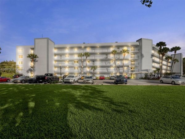 6400 NW 2nd Ave , Unit 117, Boca Raton, FL 33487