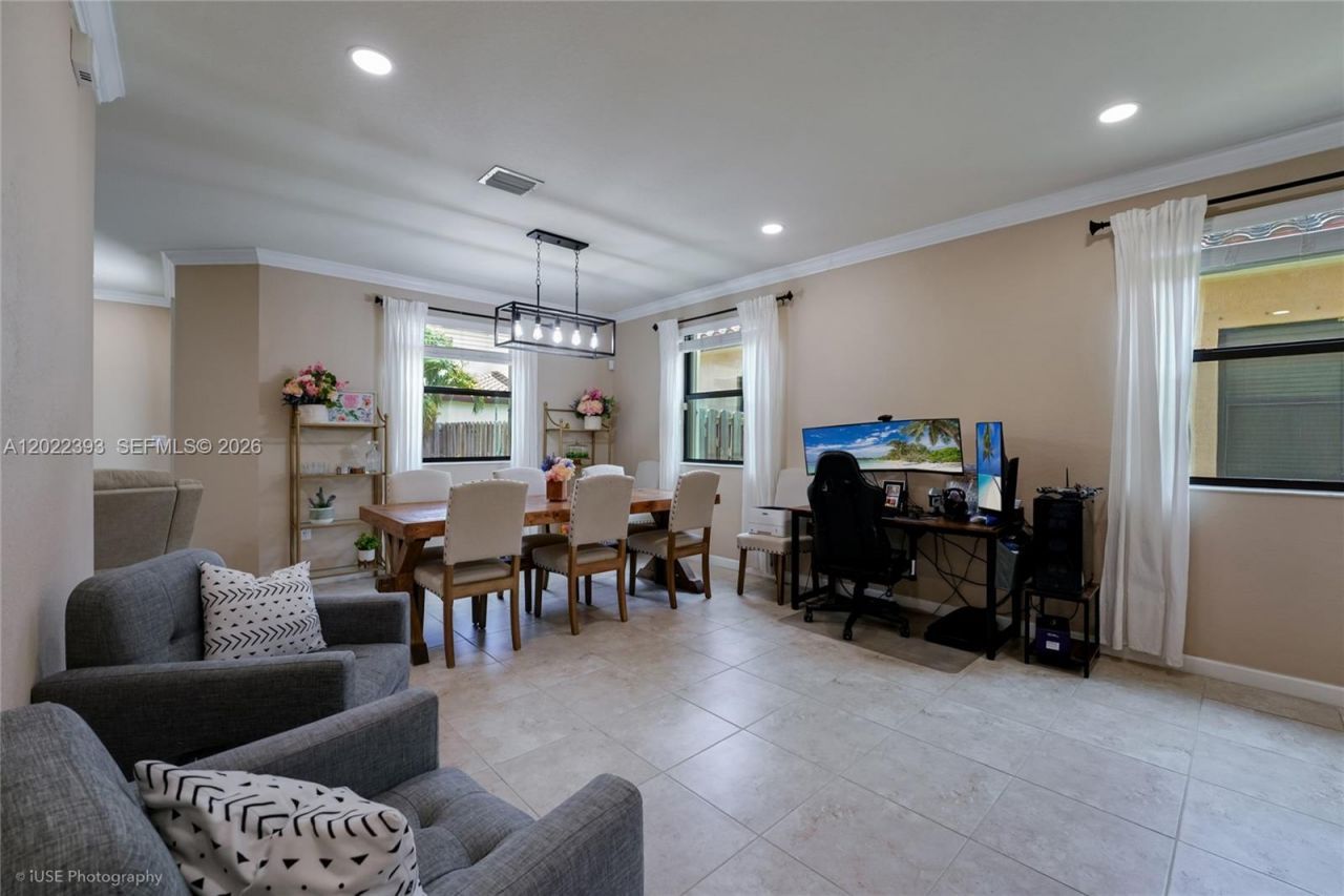 589 SE 34th Ter, Homestead, FL 33033 Photo