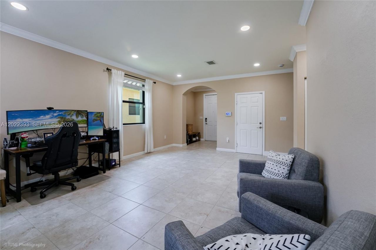 589 SE 34th Ter, Homestead, FL 33033 Photo