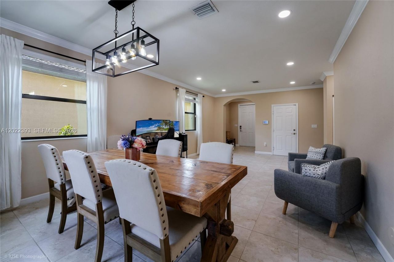 589 SE 34th Ter, Homestead, FL 33033 Photo