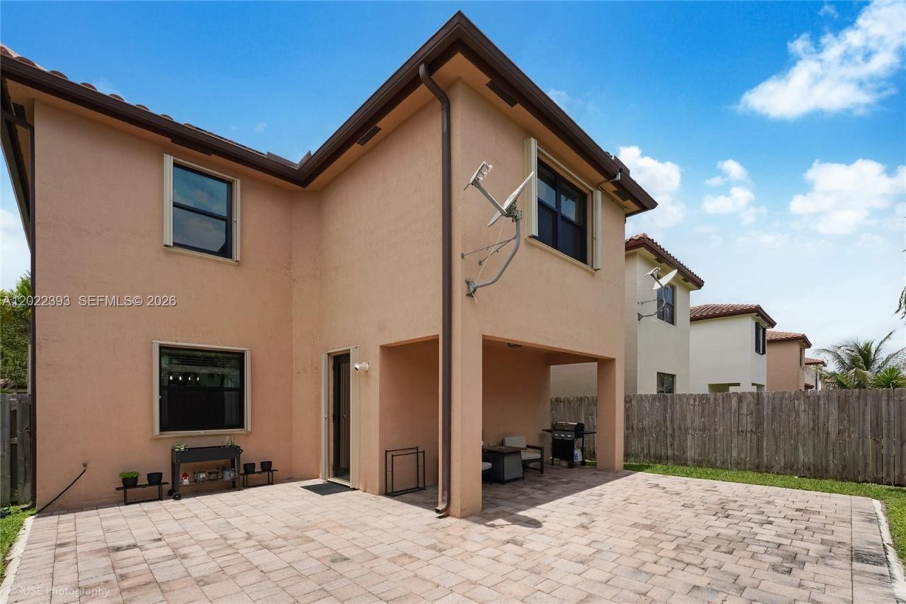 589 SE 34th Ter, Homestead, FL 33033 Photo