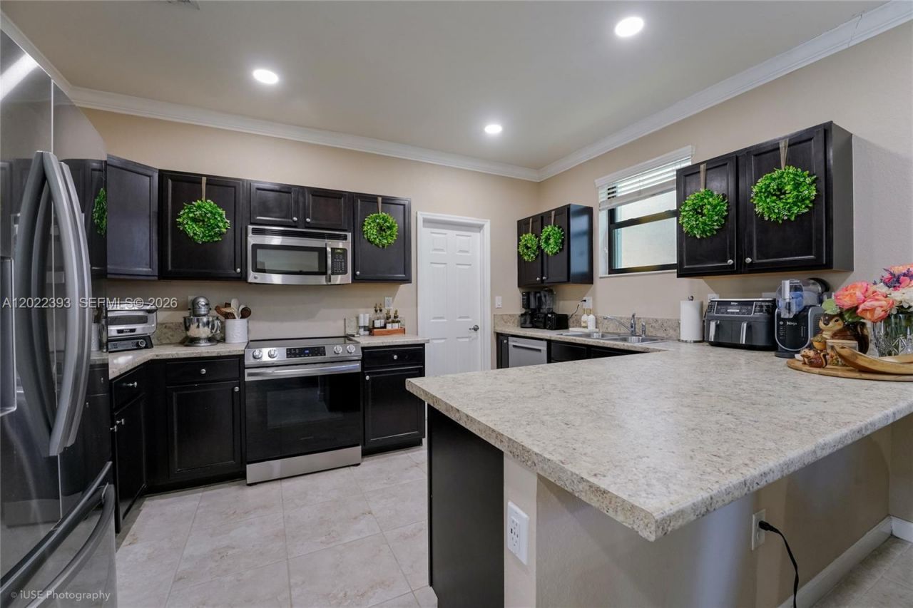 589 SE 34th Ter, Homestead, FL 33033 Photo
