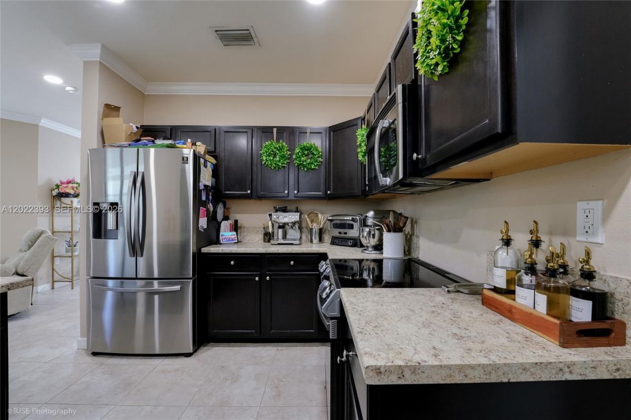589 SE 34th Ter, Homestead, FL 33033 Photo