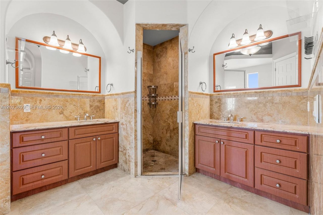 2665 NW 100th Ave , Doral, FL 33172 Photo