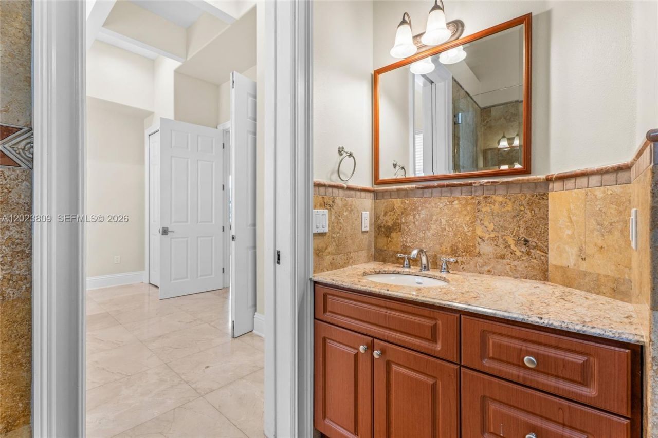 2665 NW 100th Ave , Doral, FL 33172 Photo