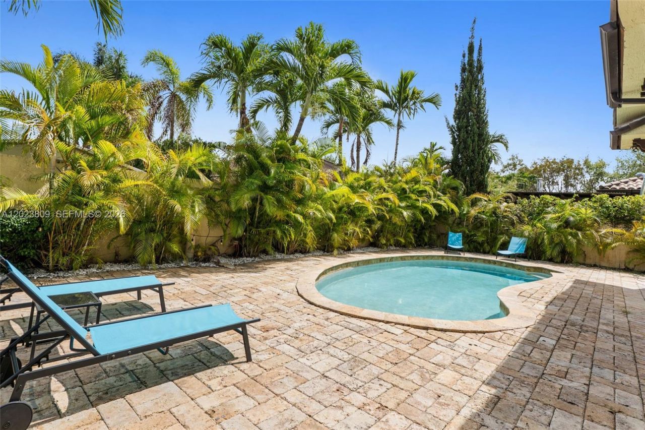 2665 NW 100th Ave , Doral, FL 33172 Photo