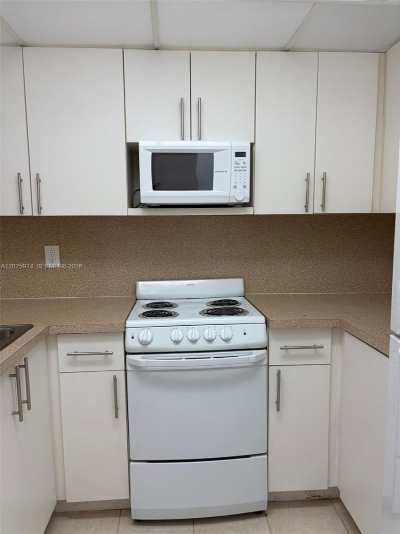 6820 W Flagler St, Unit 212, Miami, FL 33144 Photo