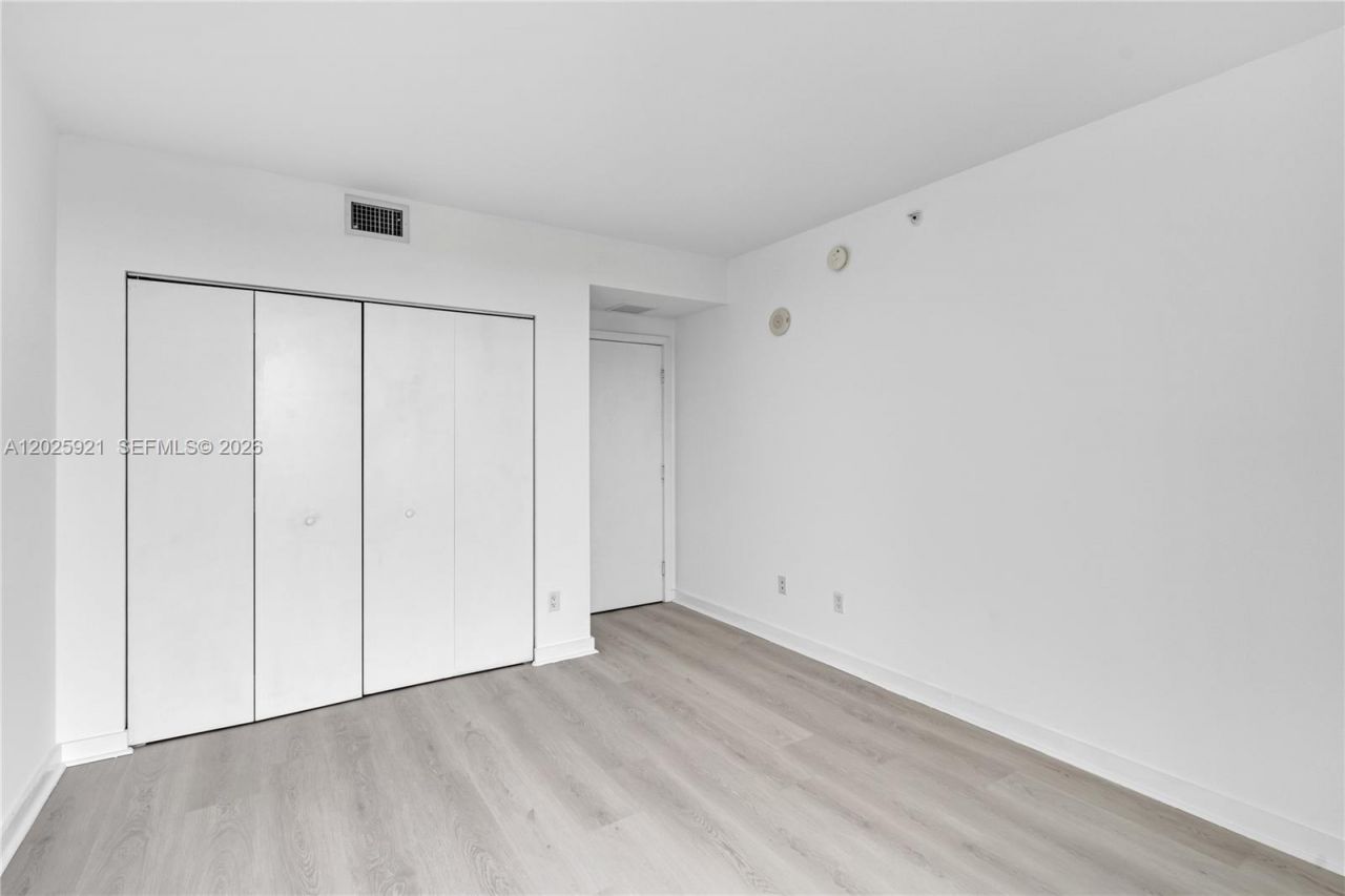 4250 Biscayne Blvd , Unit 914, Miami, FL 33137 Photo