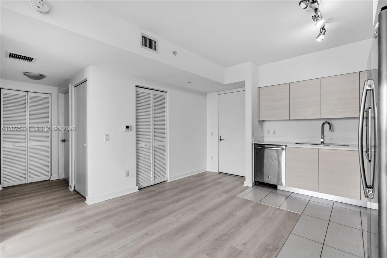 4250 Biscayne Blvd , Unit 914, Miami, FL 33137 Photo