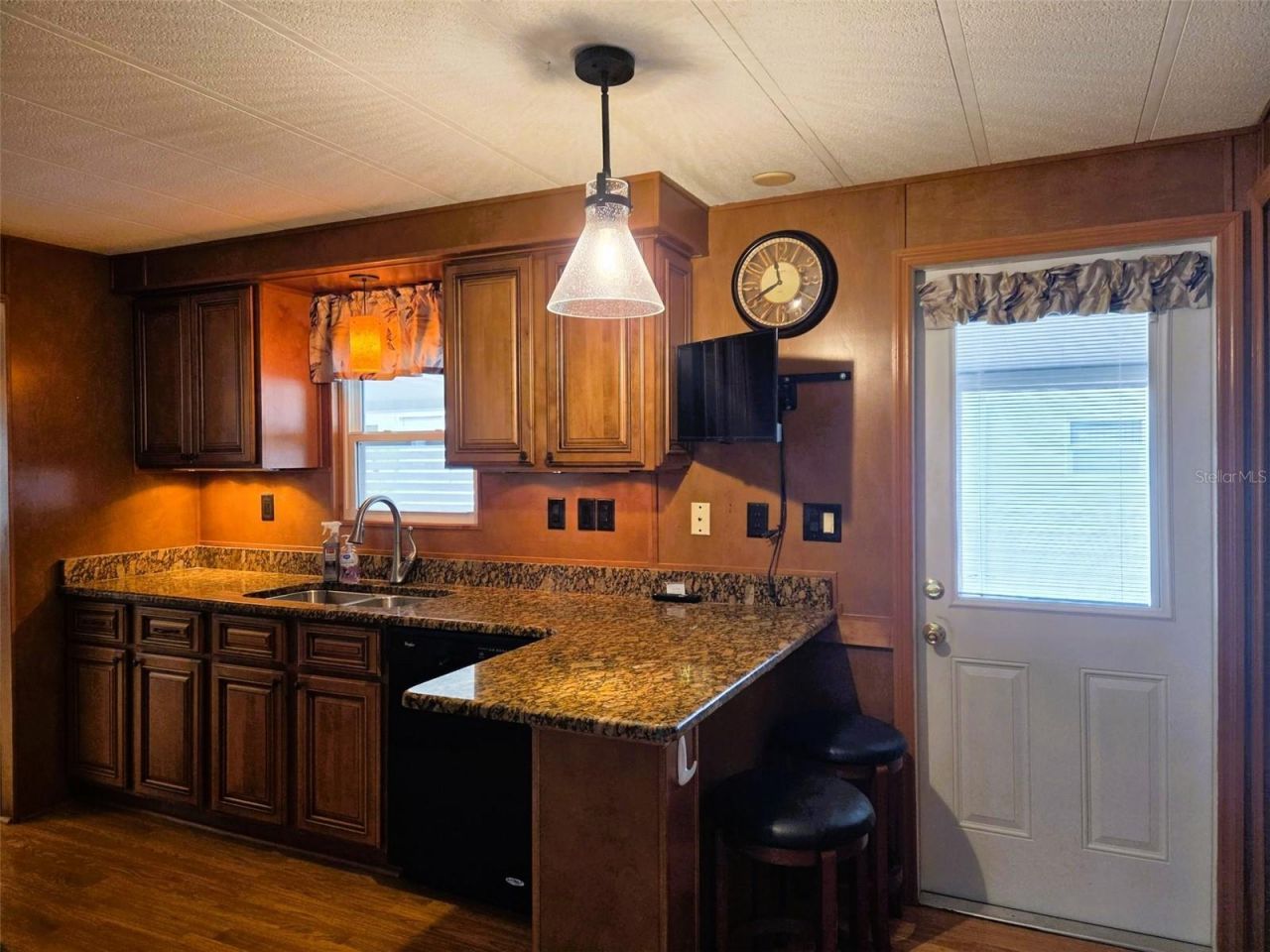 3227 Bayberry Terrace, Sarasota, FL 34237 Photo