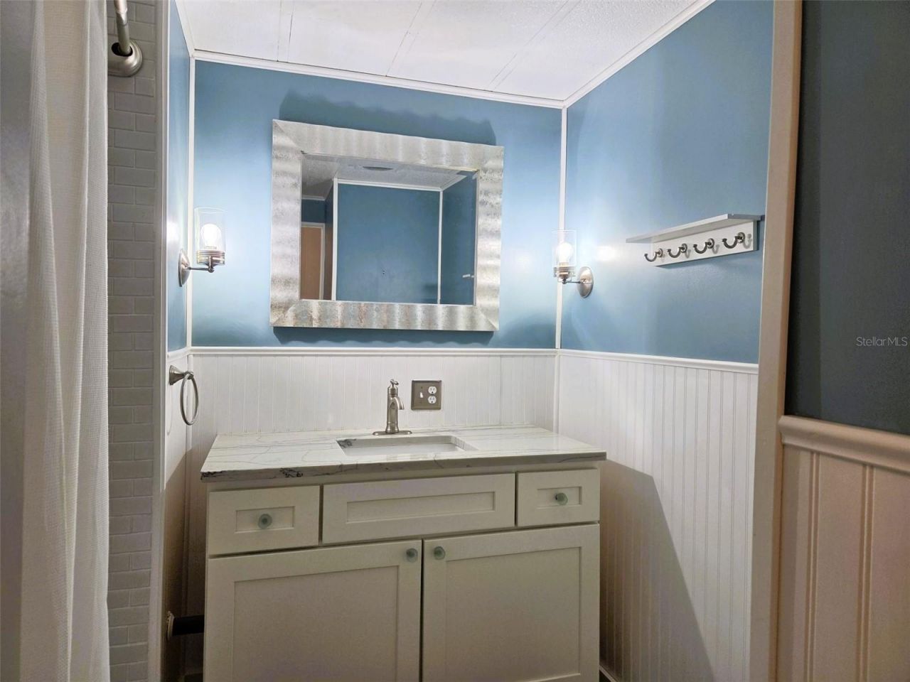 3227 Bayberry Terrace, Sarasota, FL 34237 Photo