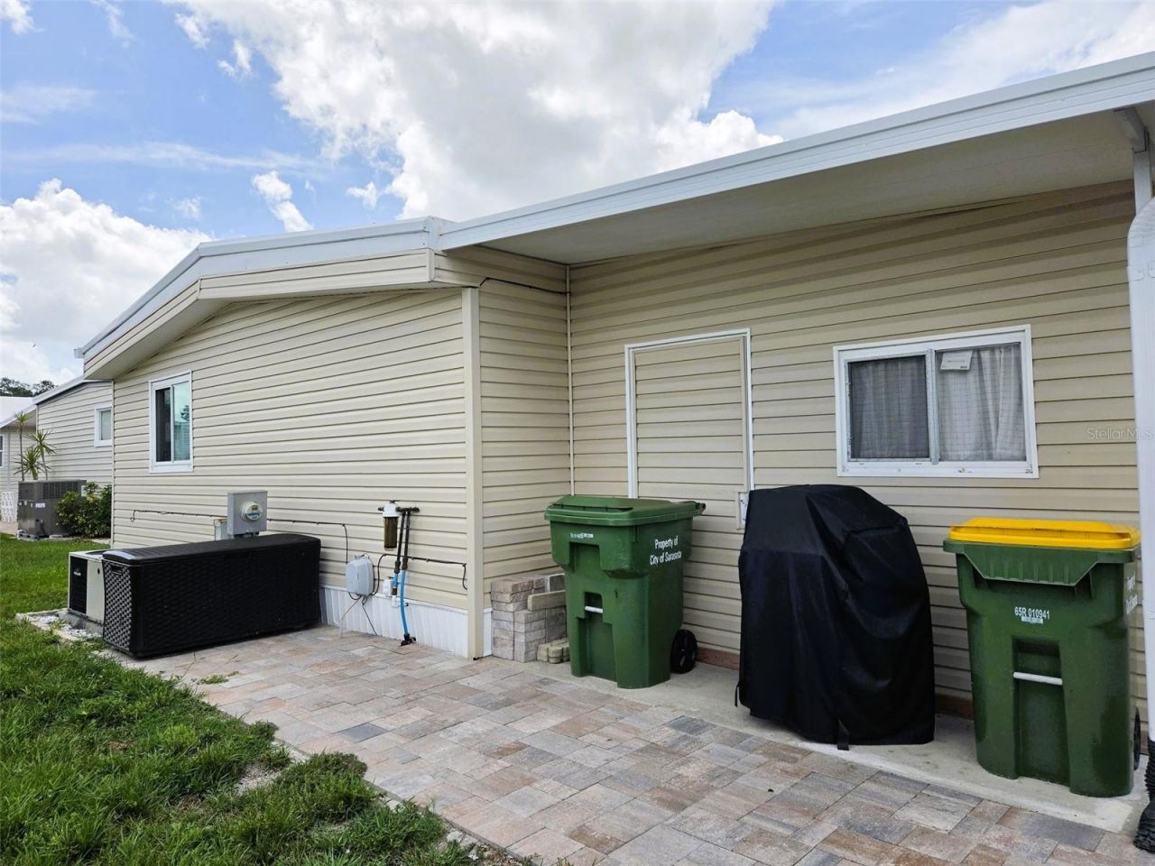 3227 Bayberry Terrace, Sarasota, FL 34237 Photo