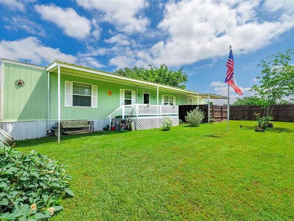 1501 Lark Court, Pelican Bay, TX 76020