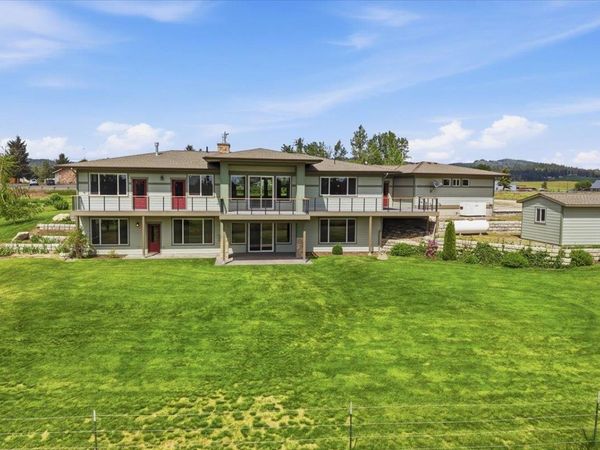 202 Allen Rd, Elk, WA 99009