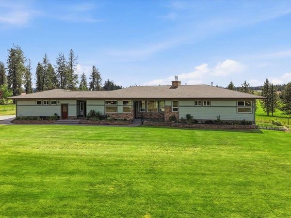 202 Allen Rd, Elk, WA 99009