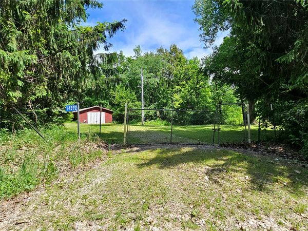 14392 Buffalo Road , Anamosa, IA 52205