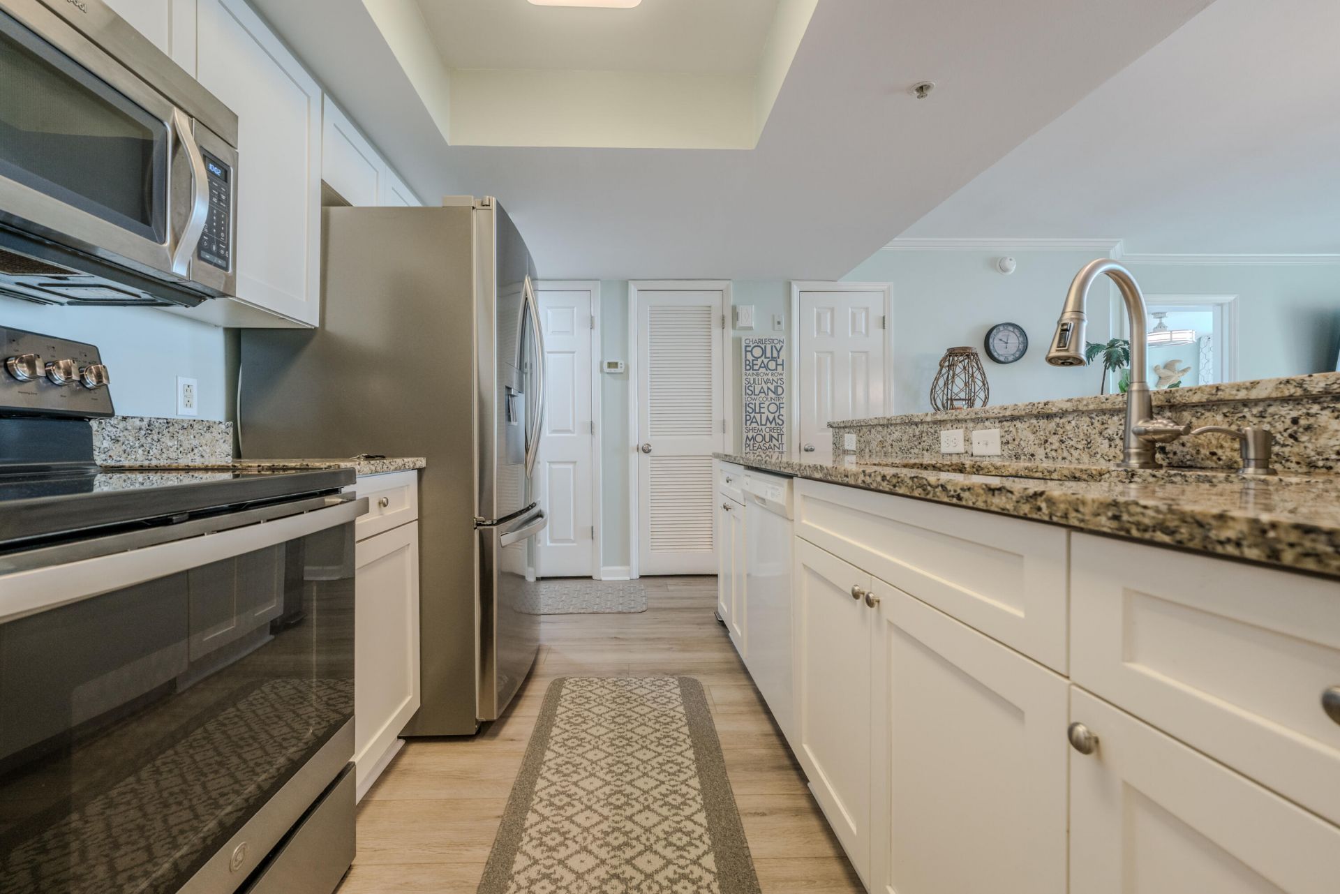 201 W Arctic Avenue Photo 10