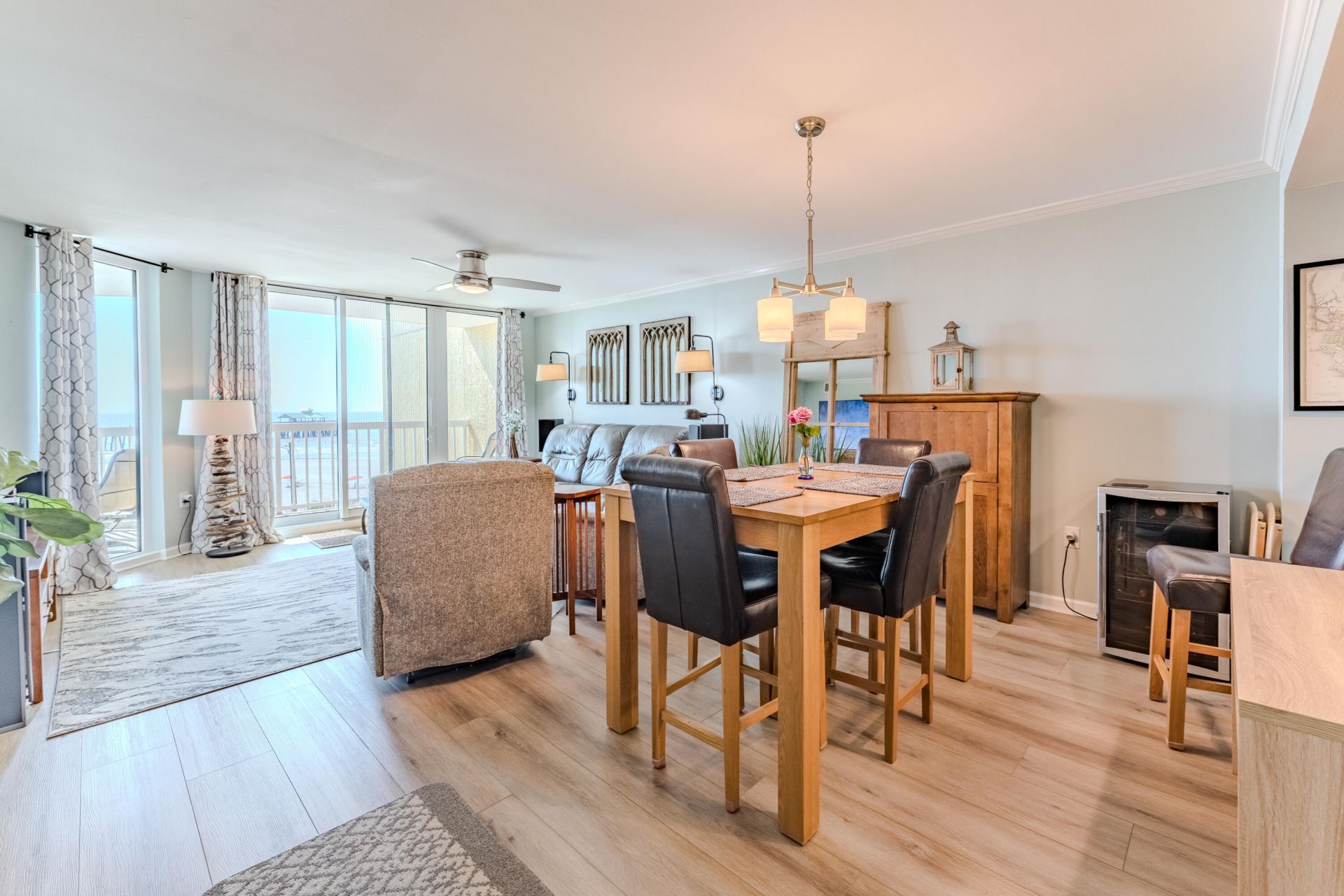 201 W Arctic Avenue Photo 14