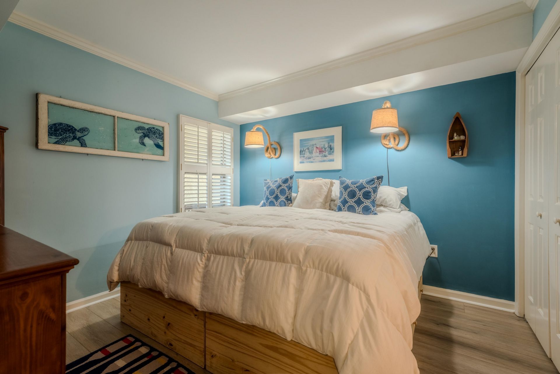 201 W Arctic Avenue Photo 25