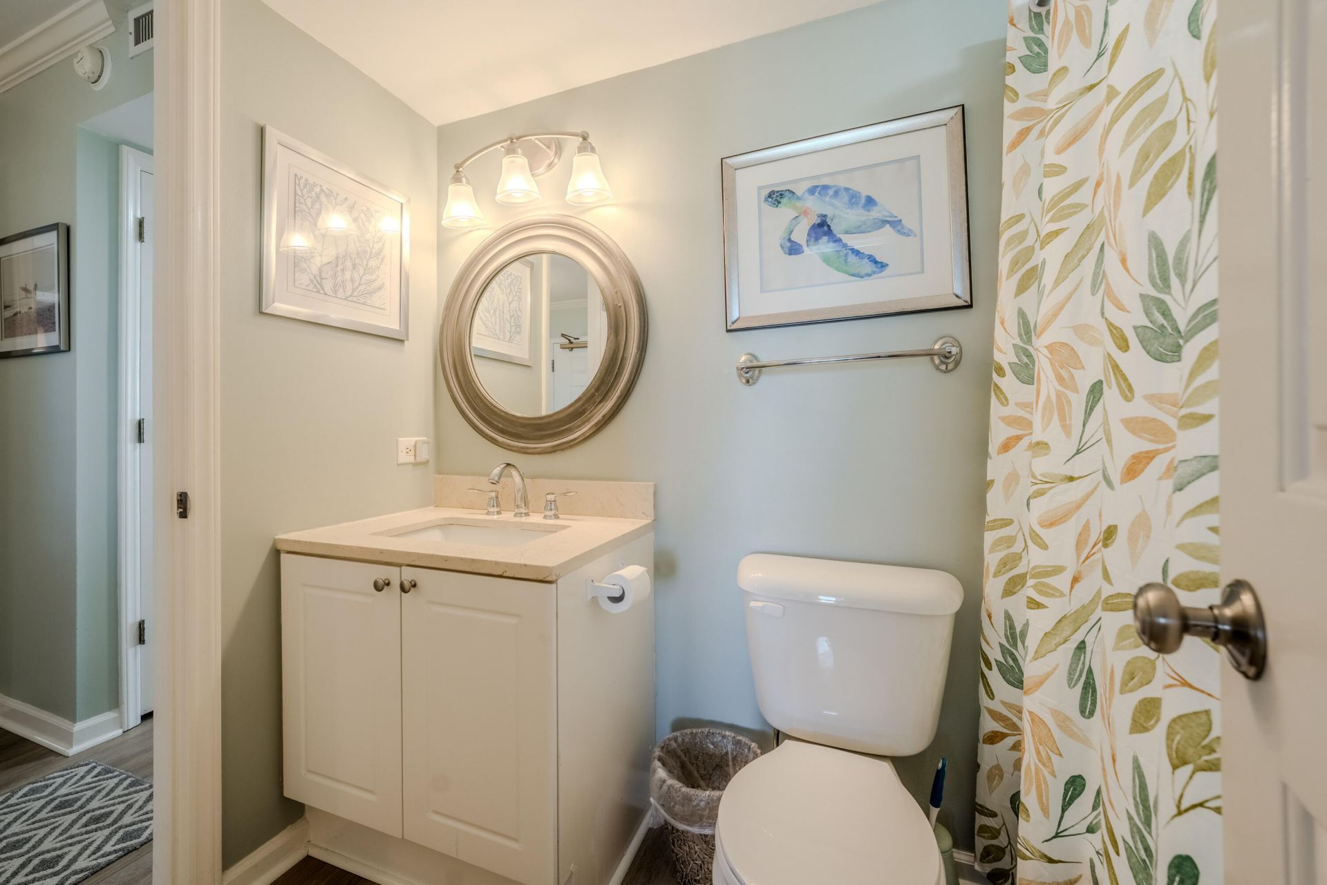 201 W Arctic Avenue Photo 35
